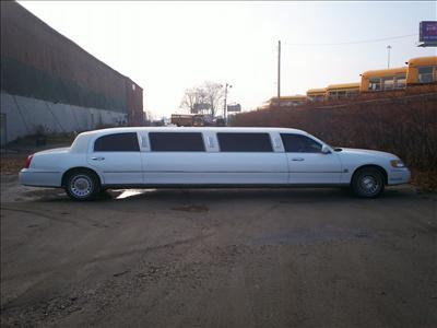 Stretch Limo - Lincoln Town Car