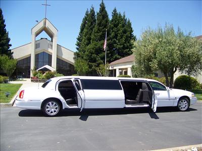 Stretch Limo - Lincoln Town Car