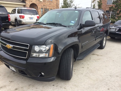 SUV - Chevrolet Suburban