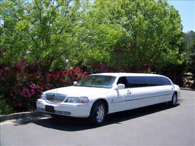 Stretch Limo - Lincoln Town Car