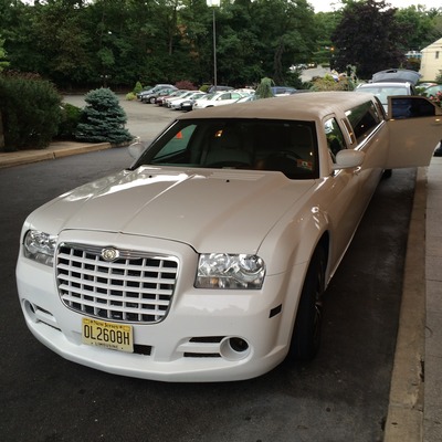 Stretch Limo - Chrysler 300