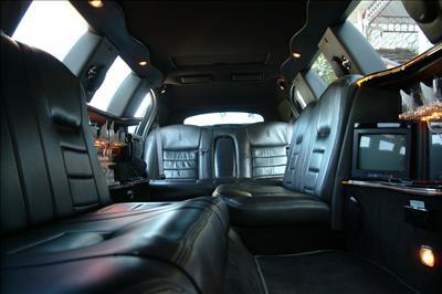 Stretch Limo - Lincoln Town Car