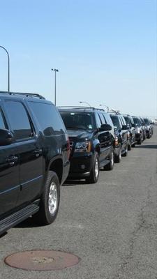 SUV - Chevrolet Suburban