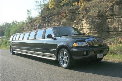 Stretch SUV - Lincoln Navigator