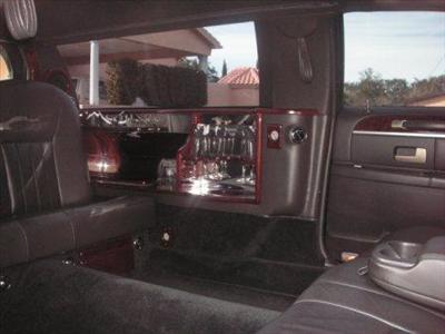 Stretch Limo - Lincoln Town Car