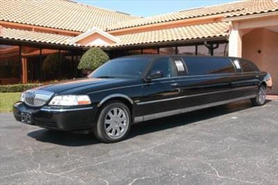 Stretch Limo - Lincoln Town Car