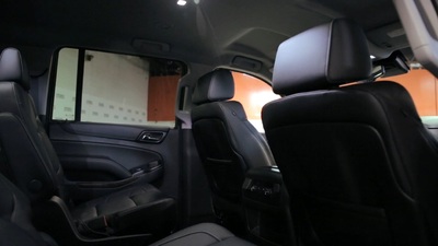 SUV - Chevrolet Suburban