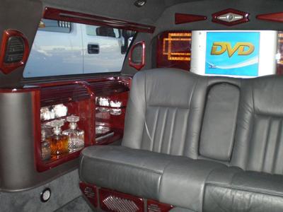 Stretch Limo - Lincoln Town Car