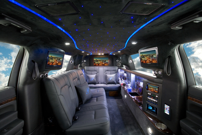 Stretch Limo - Lincoln MKT