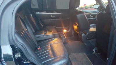 SUV - Chevrolet Suburban