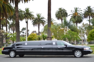 Stretch Limo - Lincoln Town Car