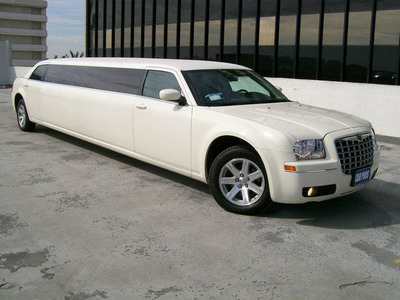 Stretch Limo - Chrysler 300