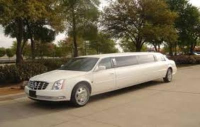 Stretch Limo - Lincoln Town Car