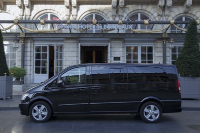 Van - Mercedes Benz 