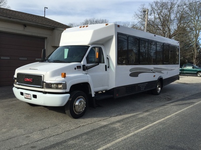 Mini-Bus - Limo / Party Style 