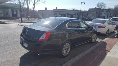 SUV - Cadillac Escalade ESV