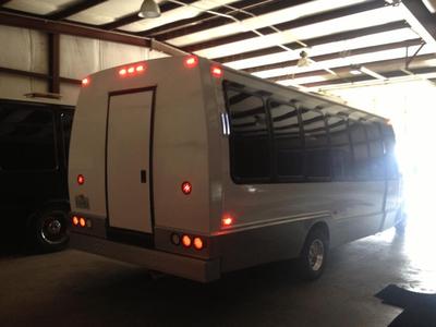 Mini-Bus - Limo / Party Style 