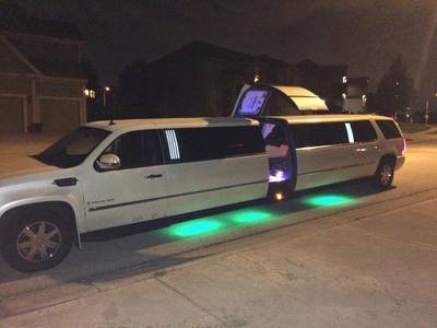 Stretch SUV - Cadillac Escalade