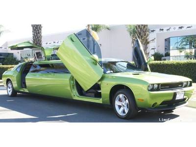 Stretch Limo - Dodge Charger