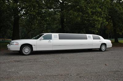 Stretch Limo - Lincoln Town Car