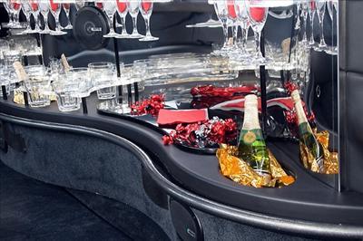 Stretch Limo - Lincoln Town Car