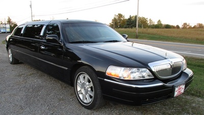 Stretch Limo - Lincoln Town Car