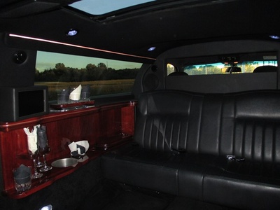 Stretch Limo - Lincoln Town Car