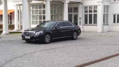 Luxury Sedan - Mercedes Benz S-Class