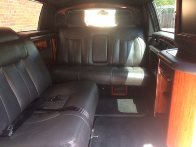 Stretch Limo - Cadillac DTS