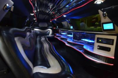 Stretch Limo - Lincoln Town Car