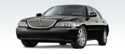 Sedan - Lincoln Town Car L