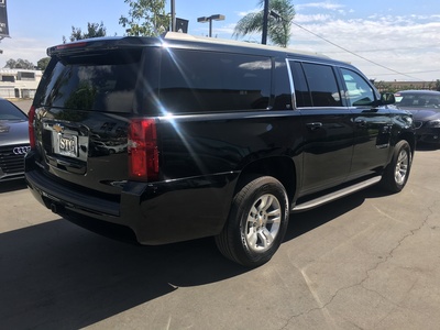 SUV - Chevrolet Suburban