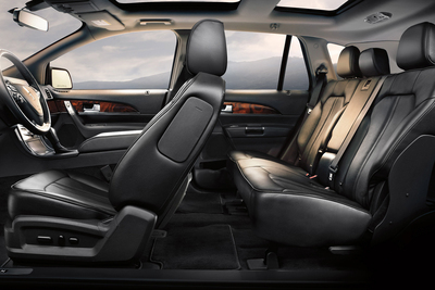 Sedan - Lincoln MKT