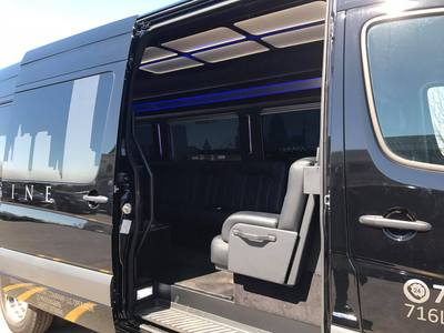 Executive Van - Mercedes Benz Sprinter