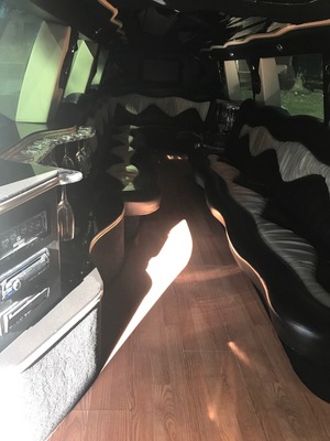 Stretch SUV - Cadillac Escalade