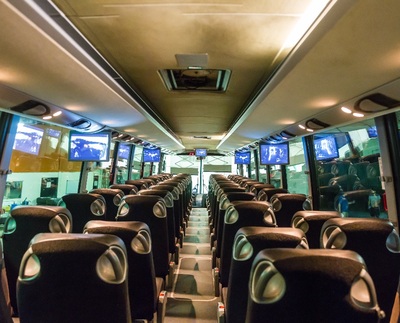 MotorCoach - Deluxe Motor Coach 