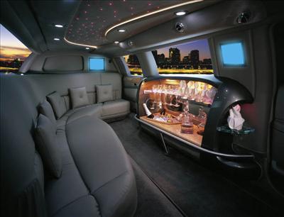Stretch Limo - Lincoln Town Car