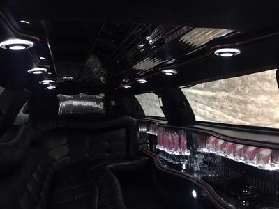 Stretch Limo - Lincoln Town Car