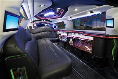 Stretch Limo - Lincoln Town Car