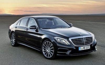 Luxury Sedan - Mercedes Benz S-Class