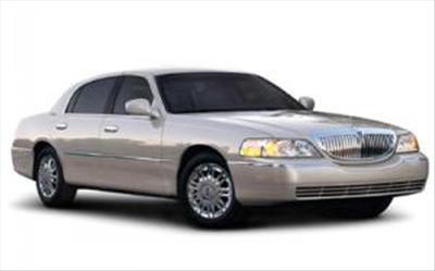 Sedan - Lincoln Town Car