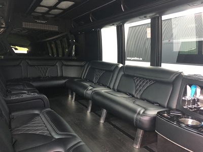 Mini-Bus - Limo / Party Style 