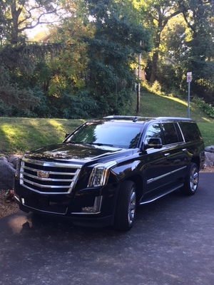 SUV - Cadillac Escalade ESV