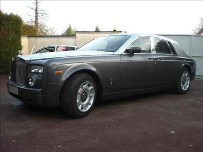 Luxury Sedan - Rolls Royce Phantom