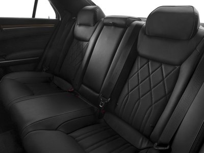 Sedan - Chrysler 300