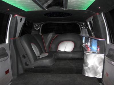Stretch SUV - Ford Excursion