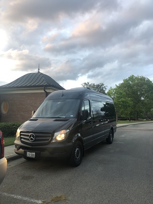 Executive Van - Mercedes Benz Sprinter