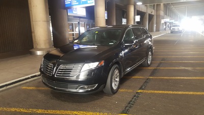 Sedan - Lincoln MKT