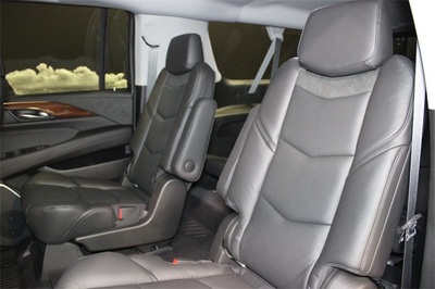 SUV - Cadillac Escalade ESV