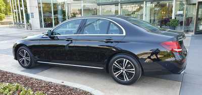 Luxury Sedan - Mercedes Benz E-Class
